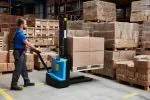 Hanse Lifter Deichselstapler<br>1.0t Tragfähigkeit und knapp 1.9m Hub, Monomast</br> – Bild 5