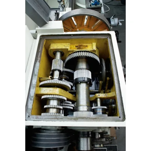 Elmag Universal-Drehmaschine INDUSTRIE 1500/250 – Bild 3