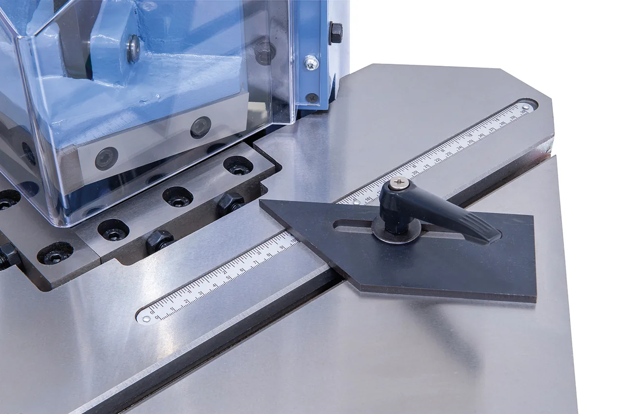 Bernardo Pneumatische Ausklinkmaschine AK 130 PT -8