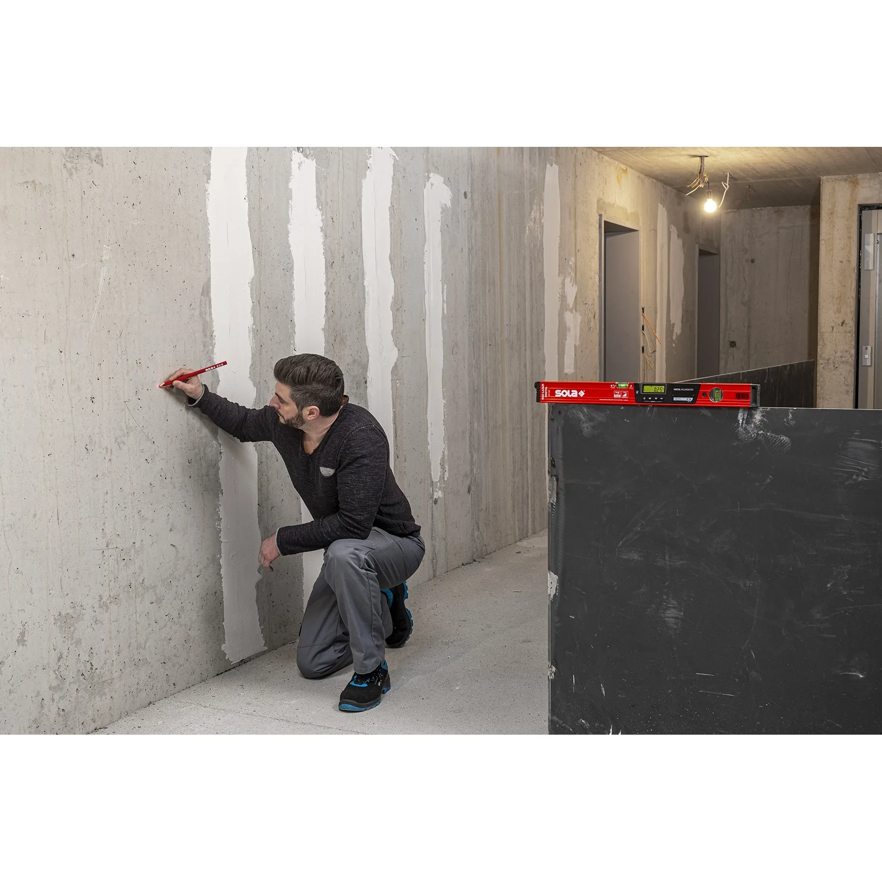 Sola Elektron. Wasserwaage RED 60 LASER DIGITAL-3